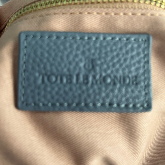 Tote Le Monde Pebbled Leather Roma Cinch Tote in Cadet Blue - Picture 3 of 7